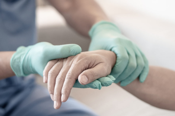 Drenaje de Hematoma de la Mano